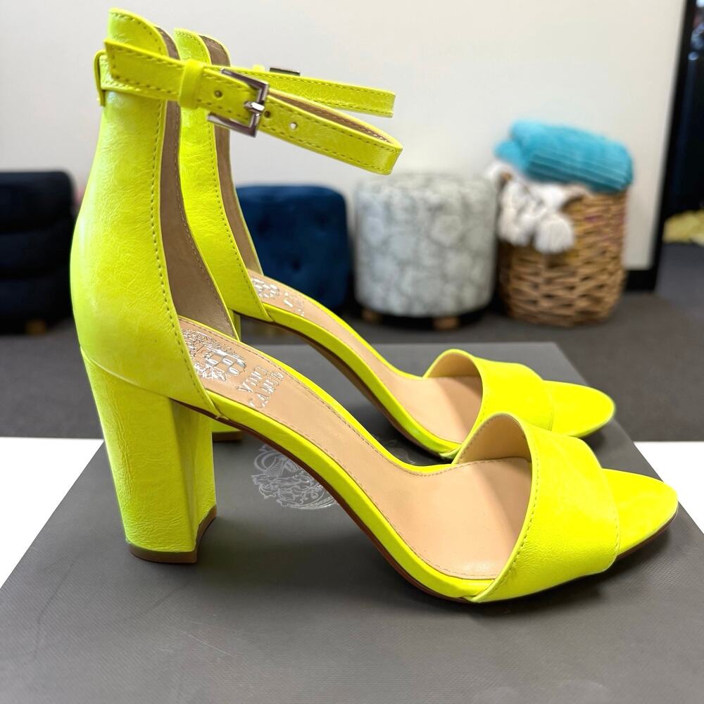 Vince Camuto Corlina Sandals Neon Yellow Ankle Strap Block Heel Women Sz 6 Lime